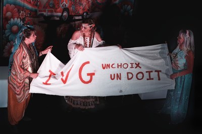 Photo 2 de Et pendant ce temps Simone veille