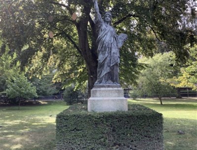 Photo 1 de Jeu de piste dans le jardin du Luxembourg et le quartier Latin