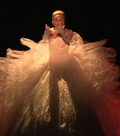 EVITA amour gloire etc