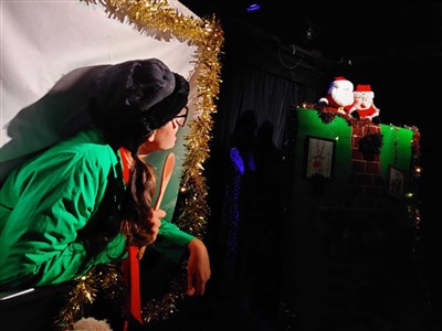 Monsieur Douglass Deglass interview Père et Mère Noël