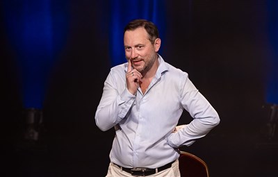 Photo 1 de Mathieu Vervisch dans Les femmes d'abord !