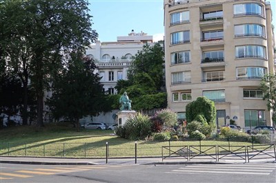 Photo 7 de Visite guidée : Art Nouveau, Art Déco, sur les traces de l'ancien village de Passy | par Guillaume Le Roux