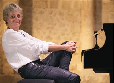 Photo 1 de Sandra Chamoux Table ronde : Graciane Finzi / Philippe Hersant ...