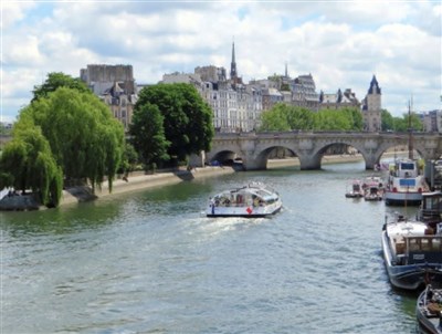 Photo 1 de Jeu de piste dans l'île de la Cité, autour de Notre-Dame