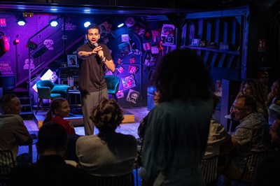 Golden comedy Club Jamel Kev Adams hugo tout seul Paris Redouane Bougheraba Pierre Thevenoux