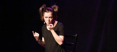 Photo 2 de Camille Lellouche dans En vrai