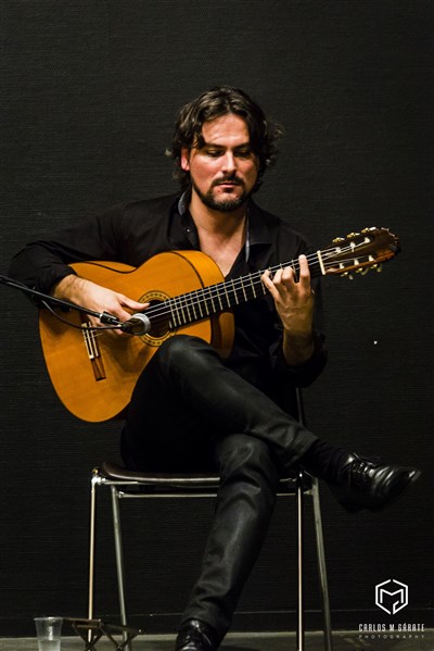 Photo 4 de Niño de Gambetta Flamenco