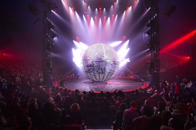 Photo 3 de Cirque Arlette Gruss dans Et l'on réinventa le cirque | - Reims
