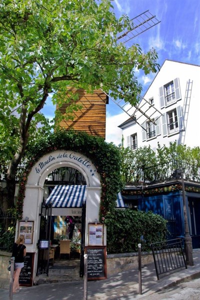 Photo 1 de Visite guidée : Les secrets du cinéma à Montmartre | Par Lisette Pires