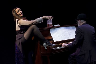 Nathalie Joly, chansons sans gêne