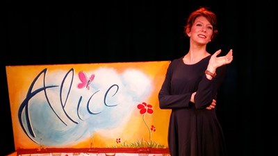 Photo 1 de Alice et l'Elixir de Bonheur