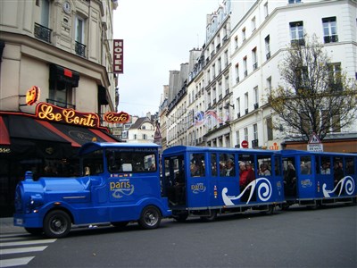 Another Paris petit train bleu circuit Artiste carrefour Buci