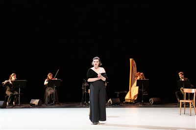 Photo 2 de Carmen