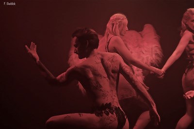 Photo 2 de Le Burlesque Klub : Le Cabaret du Fruit Défendu