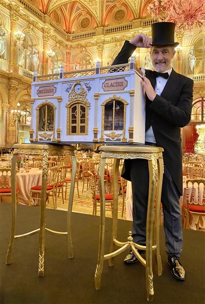 Découvrez dees automates exceptionnels pour votre soirée exclusive et magique