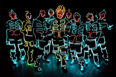 Photo 2 de Lights in the dark | par E.L Squad
