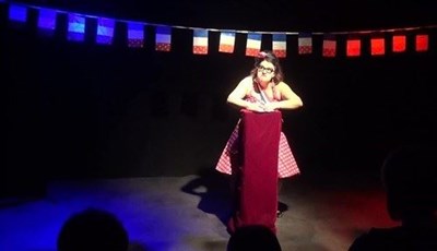 Photo 2 de Hélène Demé Elzévir dans Pile Poil
