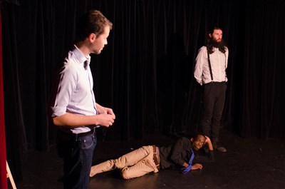 Photo 2 de Plus ou moins - Le spectacle d'impro