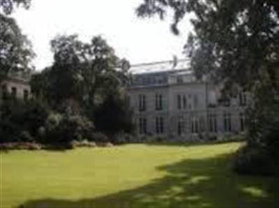 Photo 1 de Visite guidée : Hôtels et jardins du Faubourg Saint-Germain | par Pierre-Yves Jaslet