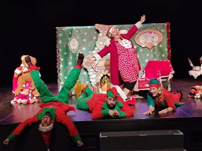 Photo 1 de Mère Noël part en tournée