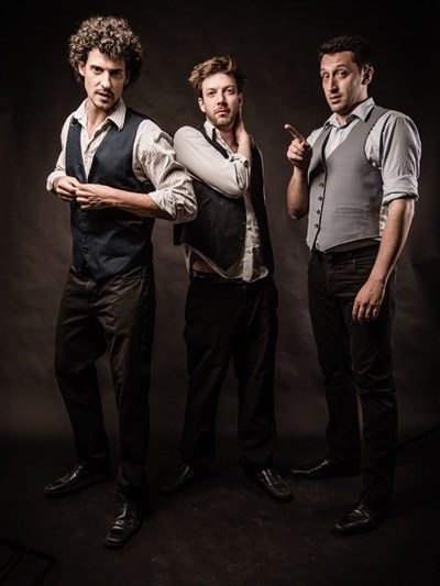 Photo 2 de La Compagnie Eux dans BIO