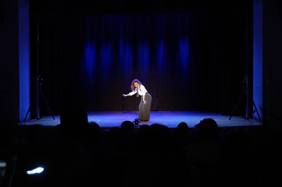 Photo 3 de Karine Dubernet dans Carabistouilles