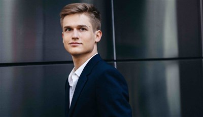 Photo 1 de Simon Bürki, piano : Chopin, Schumann