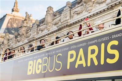 Photo 2 de Visite guidée : La Ville Lumière avec Big Bus Tours