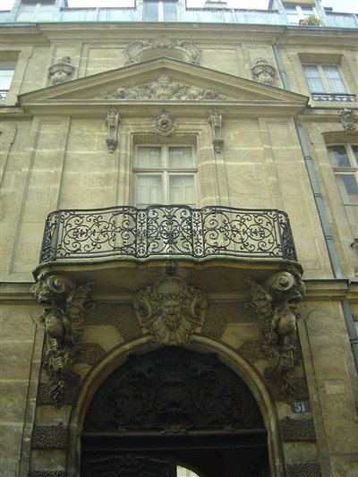 Photo 4 de Visite guidée : Charmante Ile Saint Louis Promenade Romantique | par Ludivine Rodon