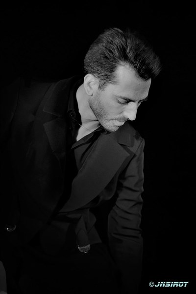 Photo 1 de Max Casaban dans Prenez-moi homo !