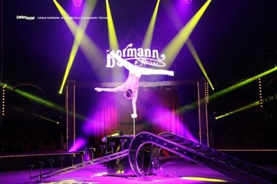Photo 1 de Cirque Bormann Moreno présente son Juracirque