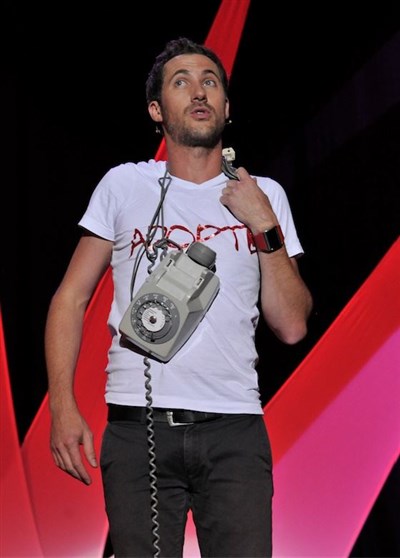 Photo 3 de Daniel Camus dans Adopte