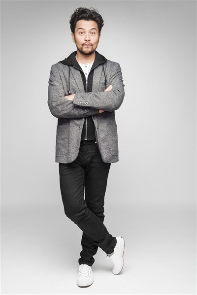 Photo 1 de Karim Duval dans Y