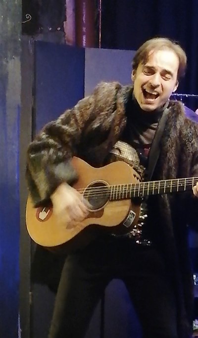 Jean Baptiste Thamin n'est pas ... Guitare et vison