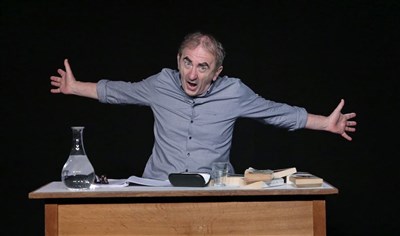 Photo 1 de A la recherche de la recherche (ou que le grand Proust me croque)
