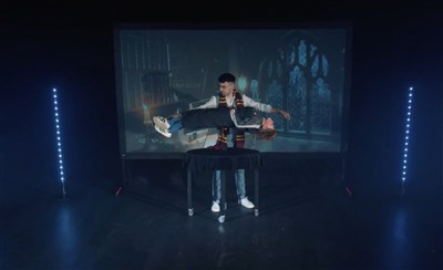 Photo 2 de Léon le Magicien dans Magic Live 2