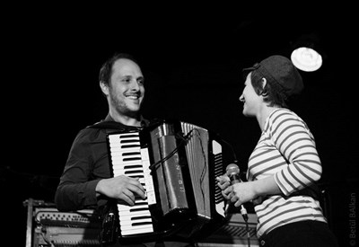 Photo 4 de Pauline Paris | Carrousel