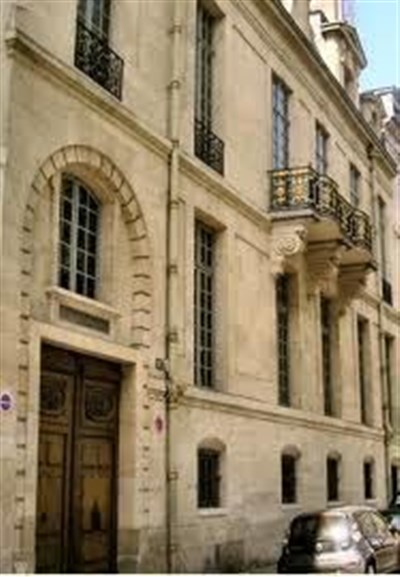 Photo 2 de Visite guidée : L'Île-saint-Louis et ses hôtels particuliers entre cours et jardins cachés | par Artémise