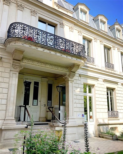 Bibliothèque Louise Walser-Gaillard 1