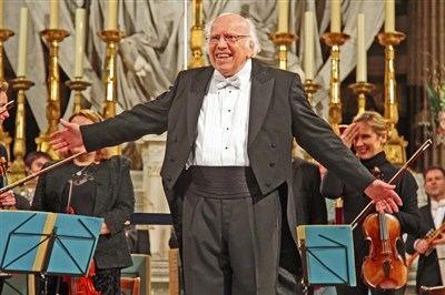 Photo 1 de Mozart: requiem choeur et orchestre Paul Kuentz | Saint-Brieuc