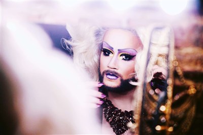 Photo 1 de Bertha & Co : Le Cabaret des Brunes
