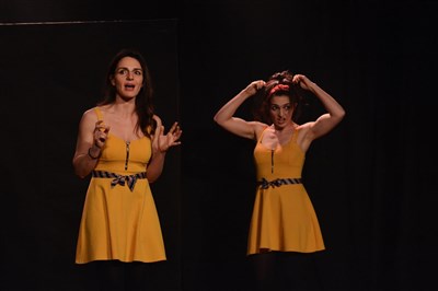 Photo 3 de Les Jumelles dans Le 1er solo joué en duo... Ou l'inverse ?