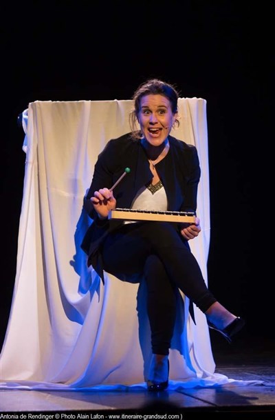 Photo 1 de Antonia de Rendinger dans Moi Jeu !
