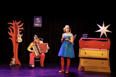 Photo 2 de La fée des chaussettes et le musicien