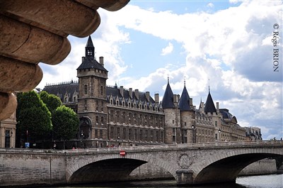 Photo 1 de Visite guidée : Notre-Dame et l'île de la cité | par Cécile le Nezet