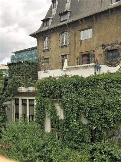 Photo 1 de Visite privée des Frigos | par Interkultur Paris