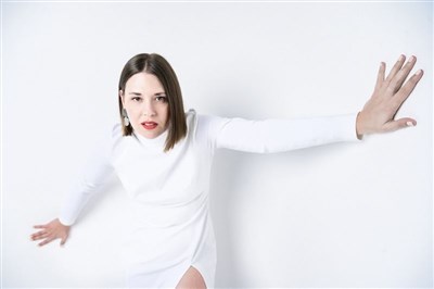 Photo 1 de Tania Dutel dans Les Autres