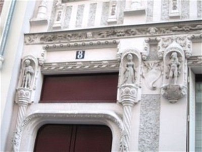 Photo 2 de Visite guidée : Le Quartier Monceau - Grandes Cocottes et Riches Banquiers | par Danielle Malka