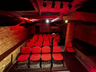 Photo 1 de Punk Comedy Club