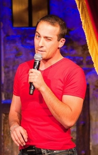 Photo 1 de Tony Atlaoui dans Comment devenir un bon Grenoblois
